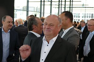 Willkommen im neuen Mercedes-Benz-Autohaus der Peter-Gruppe in Wittenberg!